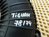 Патрубок интеркулера на Volkswagen Tiguan — фото 12