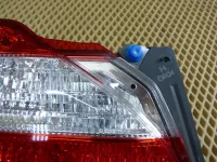 Фонарь задний внутренний левый на Nissan Fuga Y51 — фото 4