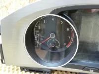 Панель приборов на Volkswagen Golf Mk7 — фото 8