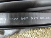 Уплотнитель двери на Volkswagen Golf Mk7 — фото 6