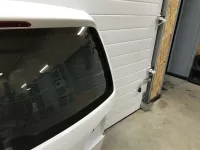 Дверь багажника на Volkswagen Touran — фото 17