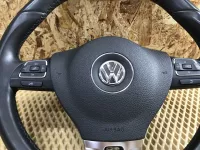 Рулевое колесо на Volkswagen Touran — фото 5