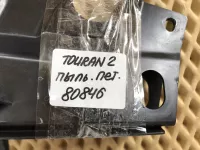 Крышка петли капота на Volkswagen Touran — фото 14
