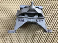 Опора КПП на Audi A4 B8 — фото 7