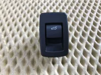 Кнопка открывания багажника BMW 2-Series 2-serie F45/F46 Tourer 2014-2022 (61319299447) — фото 1