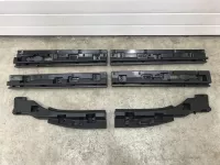 Кронштейн накладки на порог наружный на BMW 2-Series Active Tourer F45 — фото 2