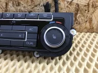 Блок управления климатической установкой на Volkswagen Passat CC B6 — фото 6