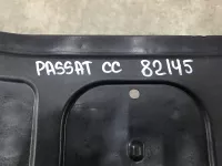 Пыльник двигателя центральный на Volkswagen Passat CC B6 — фото 10