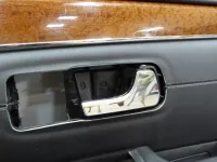 Обшивка двери передней правой на Cadillac SRX — фото 20