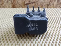 Блок ABS на Toyota Auris E150 — фото 4