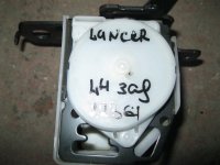 Ремень безопасности задний левый на Mitsubishi Lancer — фото 4