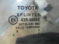 Стекло двери передней правой на Toyota Avensis T250 — фото 3