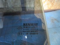 Стекло двери задней правой форточка на Renault Megane — фото 2