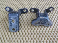 Петля двери задней левой нижняя на Toyota Auris E150 — фото 1