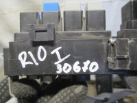 Блок предохранителей на Kia Rio JB — фото 6