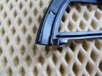 Уголок двери передней левой внутренний на Volkswagen Touareg GP — фото 7