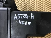 Коллектор впускной на Opel Astra H — фото 16