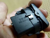 Кнопка стеклоподъемника на Ford C-MAX Mk1 — фото 3