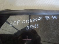 Стекло двери задней правой форточка на Jeep Grand Cherokee ZJ — фото 3