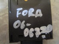 Кнопка освещения панели приборов на Chery Fora A21 — фото 3
