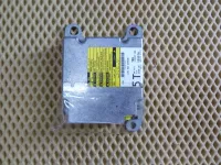 Блок управления AIR BAG на Toyota Auris E150 — фото 1