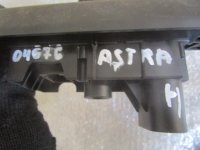 Кнопка корректора фар на Opel Astra H — фото 4