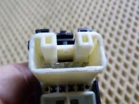 Кнопка стеклоподъемника на Toyota Auris E150 — фото 4