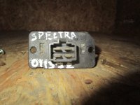 Резистор отопителя на Kia Spectra SD — фото 1