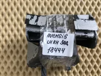 Кронштейн заднего бампера на Toyota Avensis T250 — фото 9