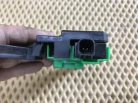 Активатор замка крышки бензобака на Kia Ceed JD — фото 5