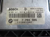 Блок управления двигателем на BMW 5-Series E60 — фото 5