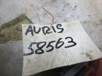 Кнопка аварийной сигнализации на Toyota Auris E150 — фото 6