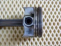 Поршень с шатуном на Skoda Fabia 5J — фото 4