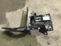 Опора двигателя левая на Geely Emgrand EC7 — фото 3