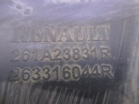 Решетка в бампер правая на Renault Duster — фото 4