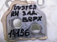 Петля двери на Renault Duster — фото 3