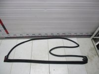 Уплотнитель двери на Toyota Camry XV50 — фото 3