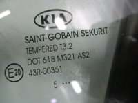 Стекло двери задней левой форточка на Kia Sportage SL — фото 3