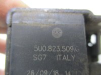 Замок капота на Volkswagen Polo Mk5 — фото 5