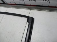 Уплотнитель стекла двери задней левой на Kia Optima JF — фото 3