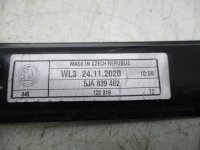 Стеклоподъемник электрический задний правый на Volkswagen Polo Mk6 — фото 9