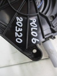 Заслонка печки на Volkswagen Polo Mk6 — фото 9