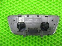 Плафон салонный на Hyundai Genesis — фото 3