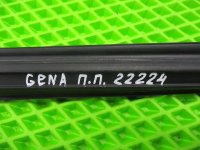 Уплотнитель стекла двери передней правой на Hyundai Genesis — фото 3