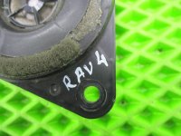 Динамик на Toyota RAV4 XA40 — фото 7