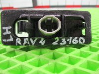 Фонарь подсветки номера на Toyota RAV4 XA40 — фото 8