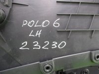 Обшивка двери передней левой на Volkswagen Polo Mk6 — фото 11