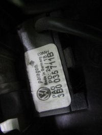 Плафон салонный на Volkswagen Polo Mk5 — фото 6