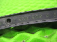 Уплотнитель двери на Volkswagen Polo Mk5 — фото 3