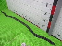 Уплотнитель капота на Volkswagen Polo Mk5 — фото 2